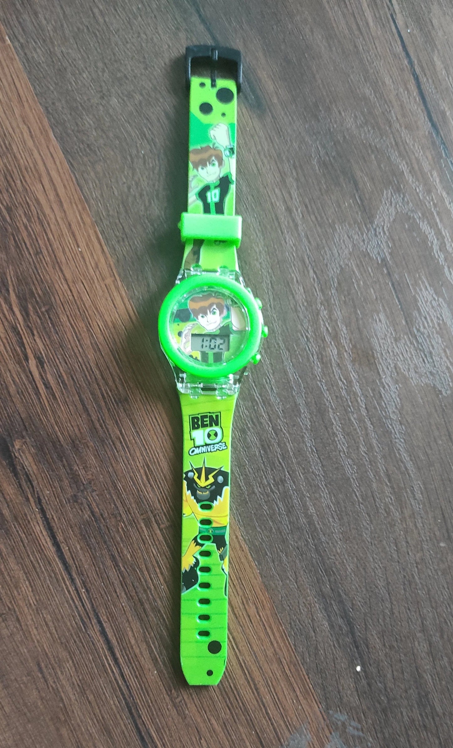 E+KIDS CARTOON CHARACTER WATCH