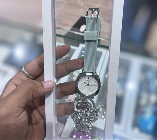 E+ STYLISH GRAY ANALOG WRISTWATCH